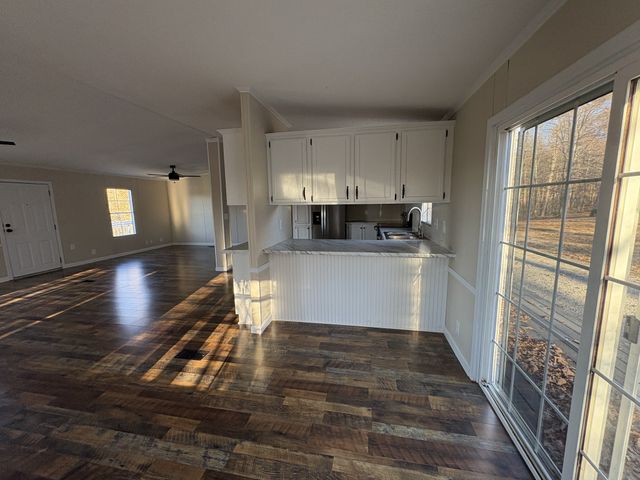 298 Leonard Jackson Rd, Waynesboro, TN 38485