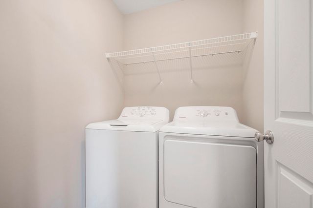 8768 E Sturtevant Avenue, Richland, MI 49083