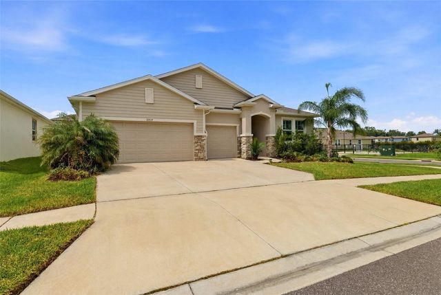 32337 CONCHSHELL SAIL STREET, Wesley Chapel, FL 33545