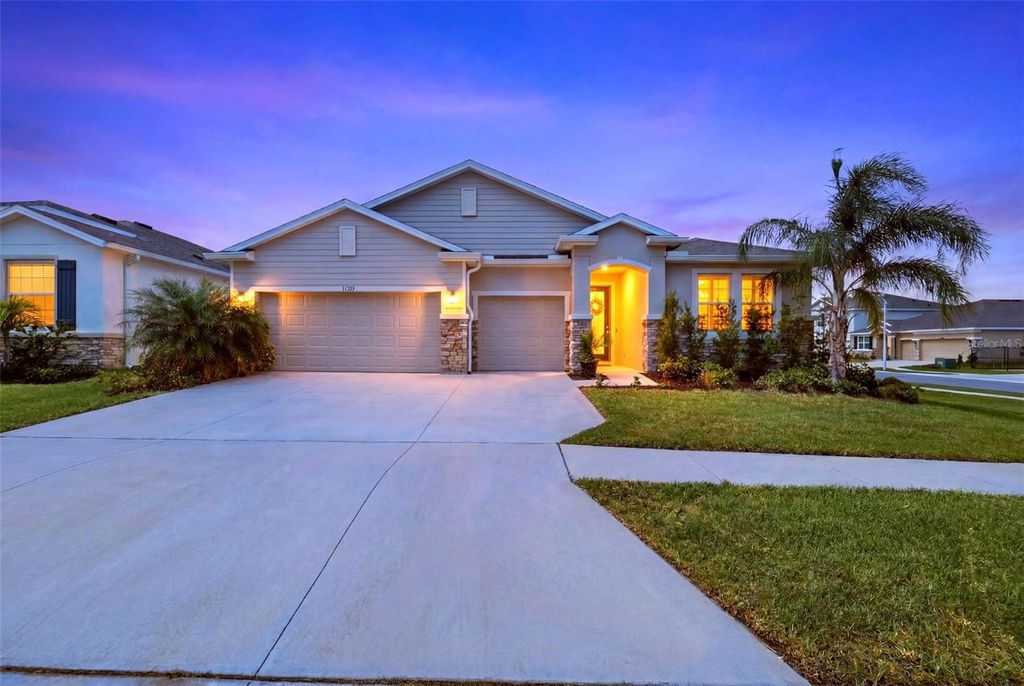 32337 CONCHSHELL SAIL STREET, Wesley Chapel, FL 33545
