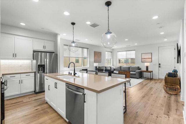 80411 Whisper Rock Way, La Quinta, CA 92253