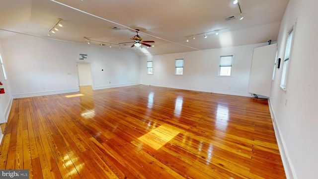 43 W CHURCH ST, Blackwood, NJ 08012