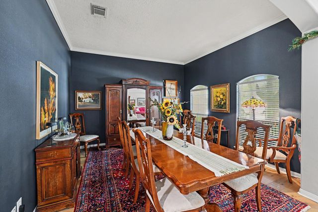 933 Mystic Village Lane, Seabrook, TX 77586