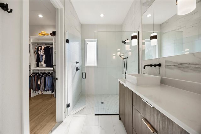 1929 S LAKEMONT AVENUE, Winter Park, FL 32792