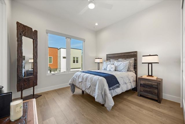 1929 S LAKEMONT AVENUE, Winter Park, FL 32792