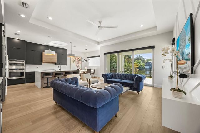 1929 S LAKEMONT AVENUE, Winter Park, FL 32792