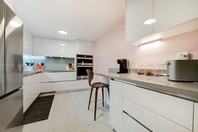 600 Biltmore Way 1018, Coral Gables, FL 33134