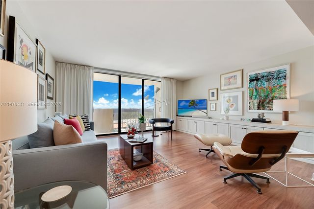 600 Biltmore Way 1018, Coral Gables, FL 33134