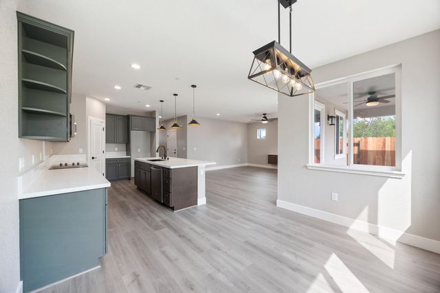 1607 Motta St, Woodland, CA 95776