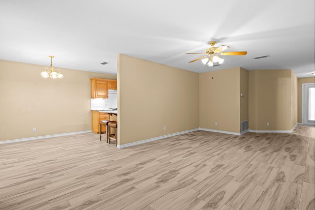 307 McGrede St, Longview, TX 75605
