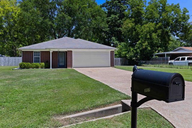 307 McGrede St, Longview, TX 75605