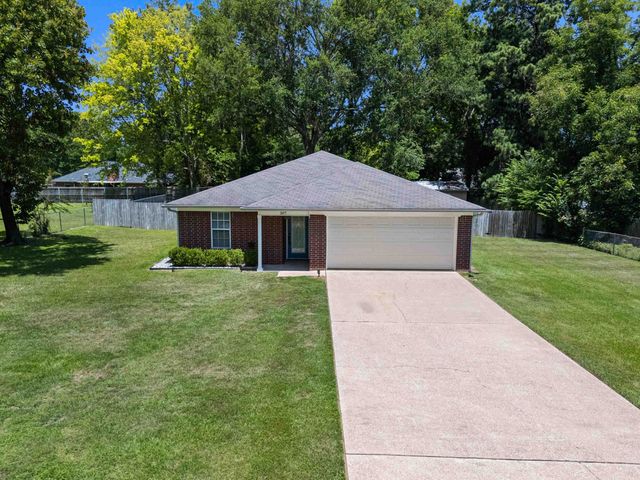 307 McGrede St, Longview, TX 75605