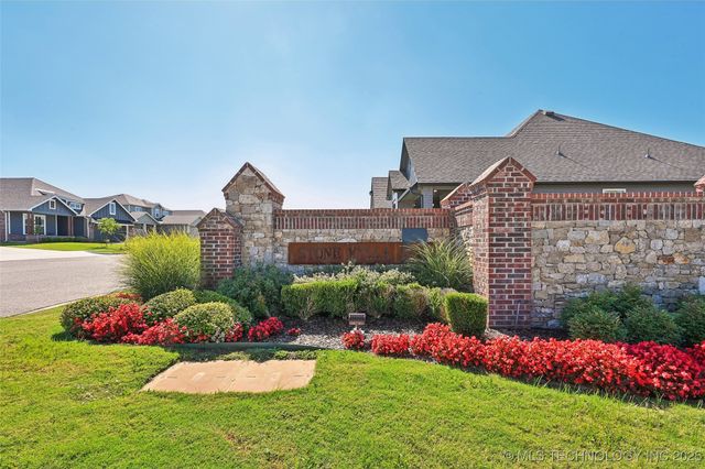 5109 S Nassau Avenue, Sand Springs, OK 74063