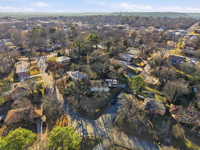 3717 N Cedar St., North Little Rock, AR 72116