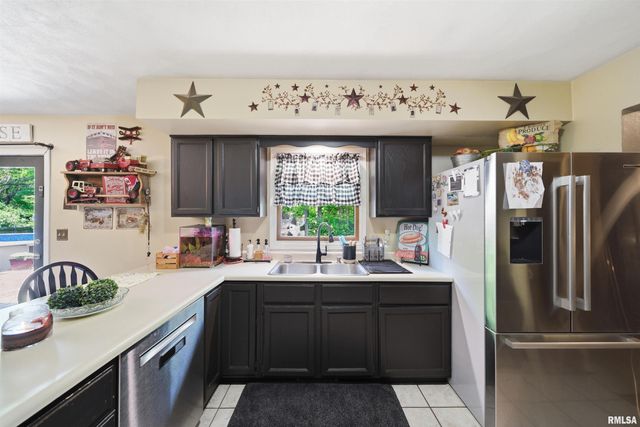 4810 W PENDLETON Place, Peoria, IL 61615