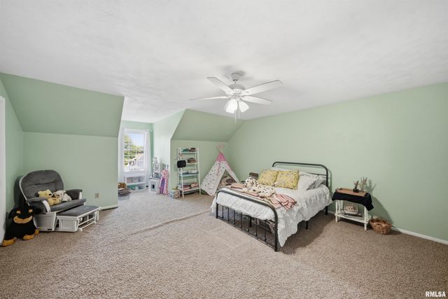 4810 W PENDLETON Place, Peoria, IL 61615