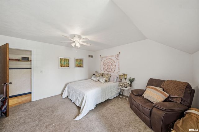 4810 W PENDLETON Place, Peoria, IL 61615