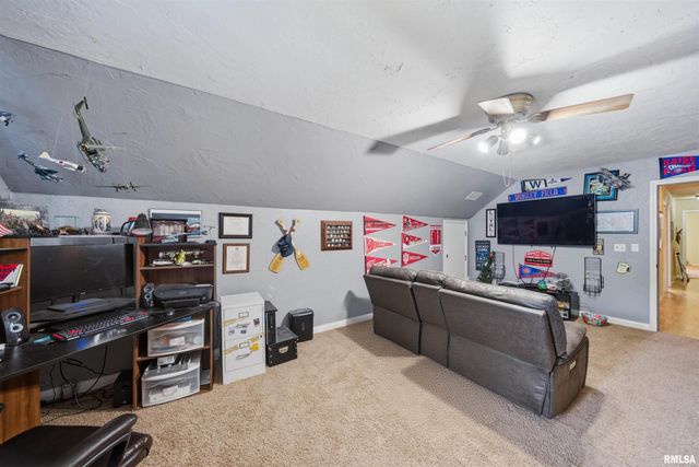 4810 W PENDLETON Place, Peoria, IL 61615
