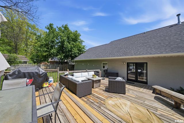 4810 W PENDLETON Place, Peoria, IL 61615