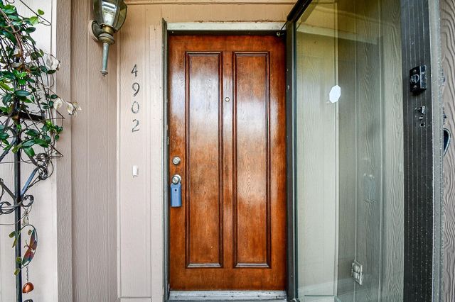 4902 Rainwater Drive, Pasadena, TX 77505