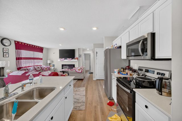 82 Dakota Circle, Waukee, IA 50263