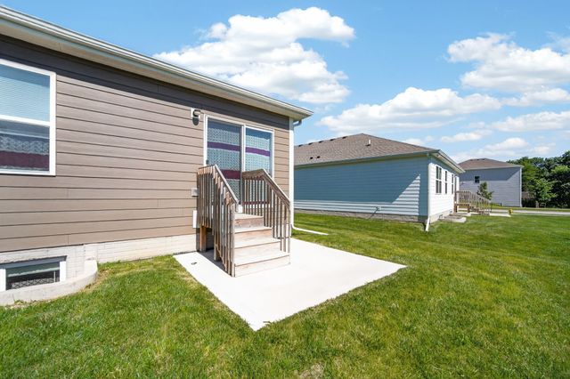 82 Dakota Circle, Waukee, IA 50263