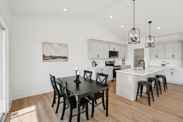 4655 178th Street, Urbandale, IA 50323