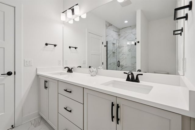 4655 178th Street, Urbandale, IA 50323