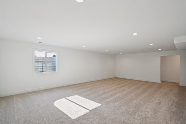 4655 178th Street, Urbandale, IA 50323