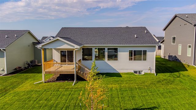 4655 178th Street, Urbandale, IA 50323