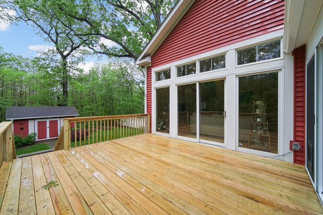 51 Lakeview Drive, Valparaiso, IN 46383