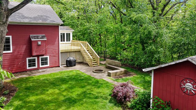 51 Lakeview Drive, Valparaiso, IN 46383