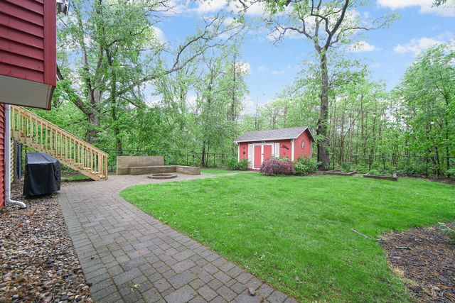 51 Lakeview Drive, Valparaiso, IN 46383