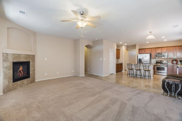 2810 Arce Lane SE, Rio Rancho, NM 87124