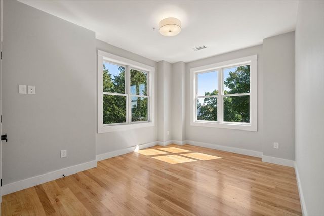 60 Stanley Street 303, Boston, MA 02125