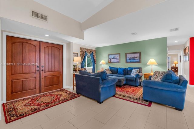 11611 SW 106th Ter, Miami, FL 33176