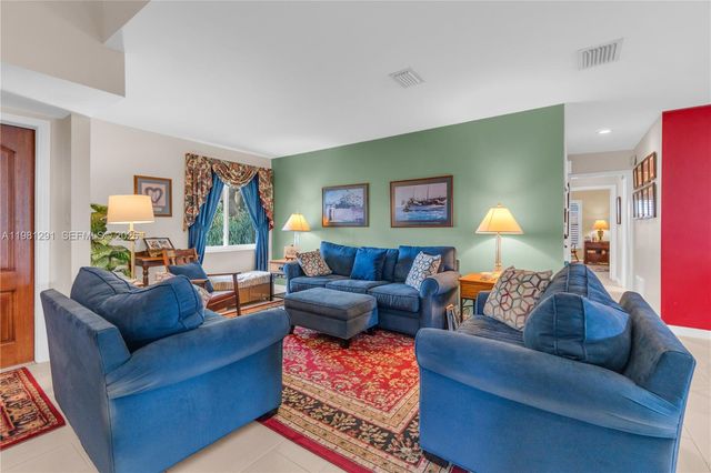 11611 SW 106th Ter, Miami, FL 33176