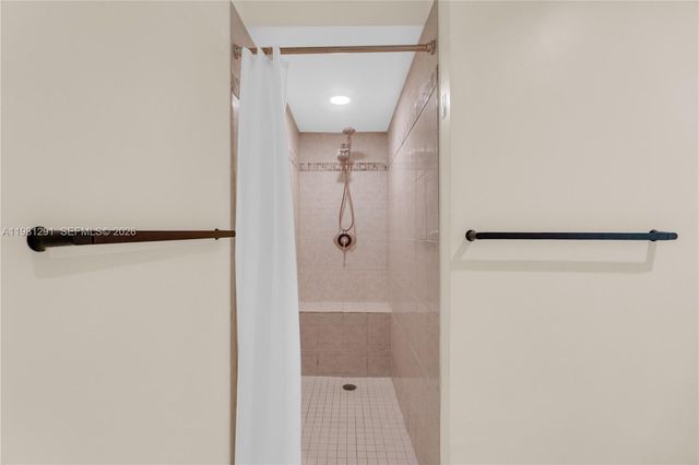 11611 SW 106th Ter, Miami, FL 33176