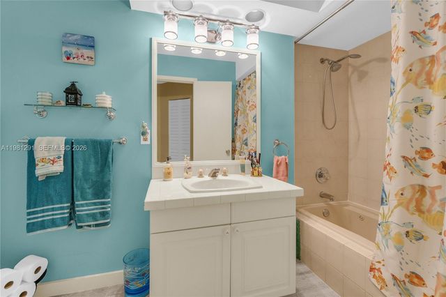 11611 SW 106th Ter, Miami, FL 33176