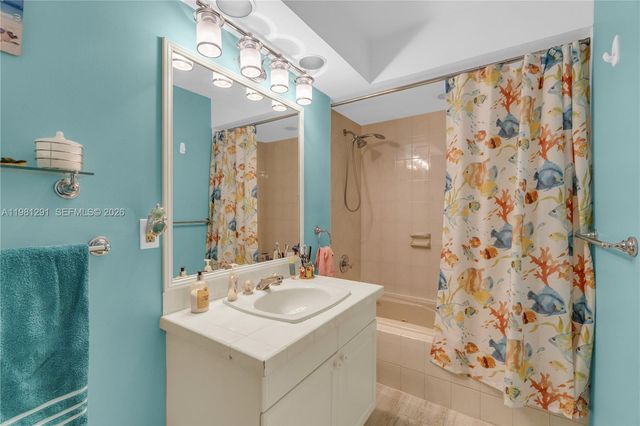 11611 SW 106th Ter, Miami, FL 33176