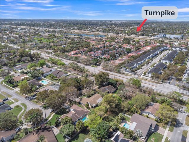 11611 SW 106th Ter, Miami, FL 33176