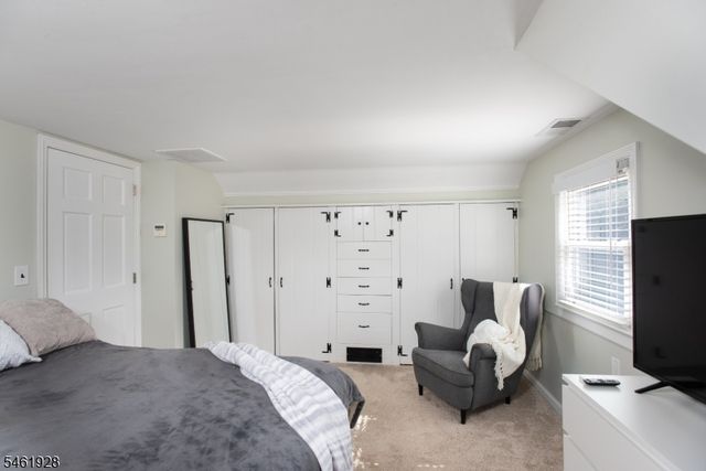 102 Gold St, Green Brook Twp., NJ 08812