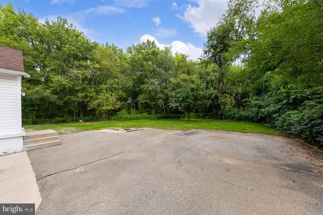165 ROUTE 130, Pedricktown, NJ 08067