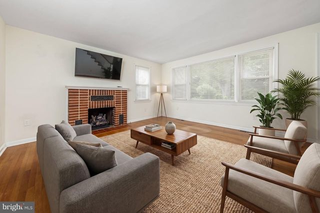 165 ROUTE 130, Pedricktown, NJ 08067