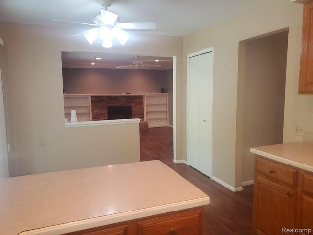 5057 Prentis Drive, Troy, MI 48085