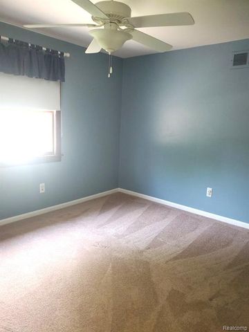 5057 Prentis Drive, Troy, MI 48085