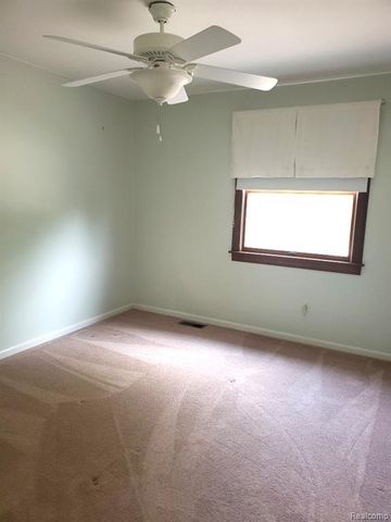 5057 Prentis Drive, Troy, MI 48085