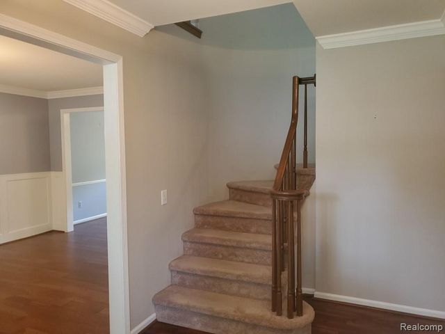 5057 Prentis Drive, Troy, MI 48085