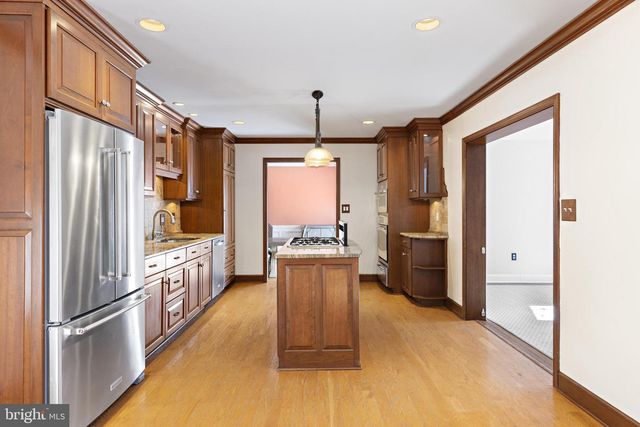 11 PRINCETON AVE, Egg Harbor Township, NJ 08234