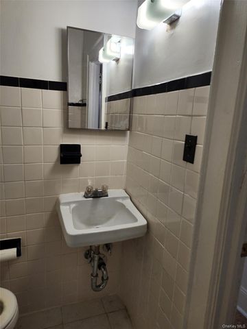 47-12 39th Place 2nd Floor, Sunnyside, NY 11104